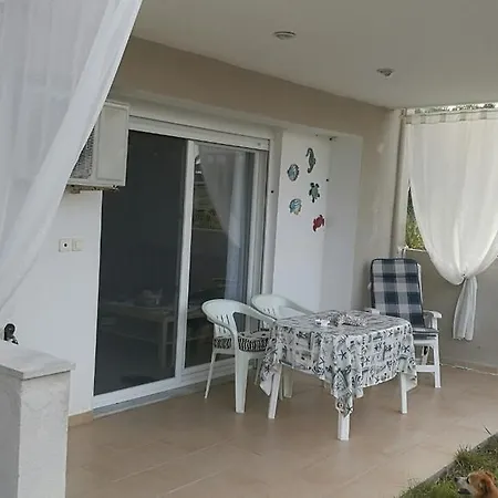 Emerald With Sea View Apartment *